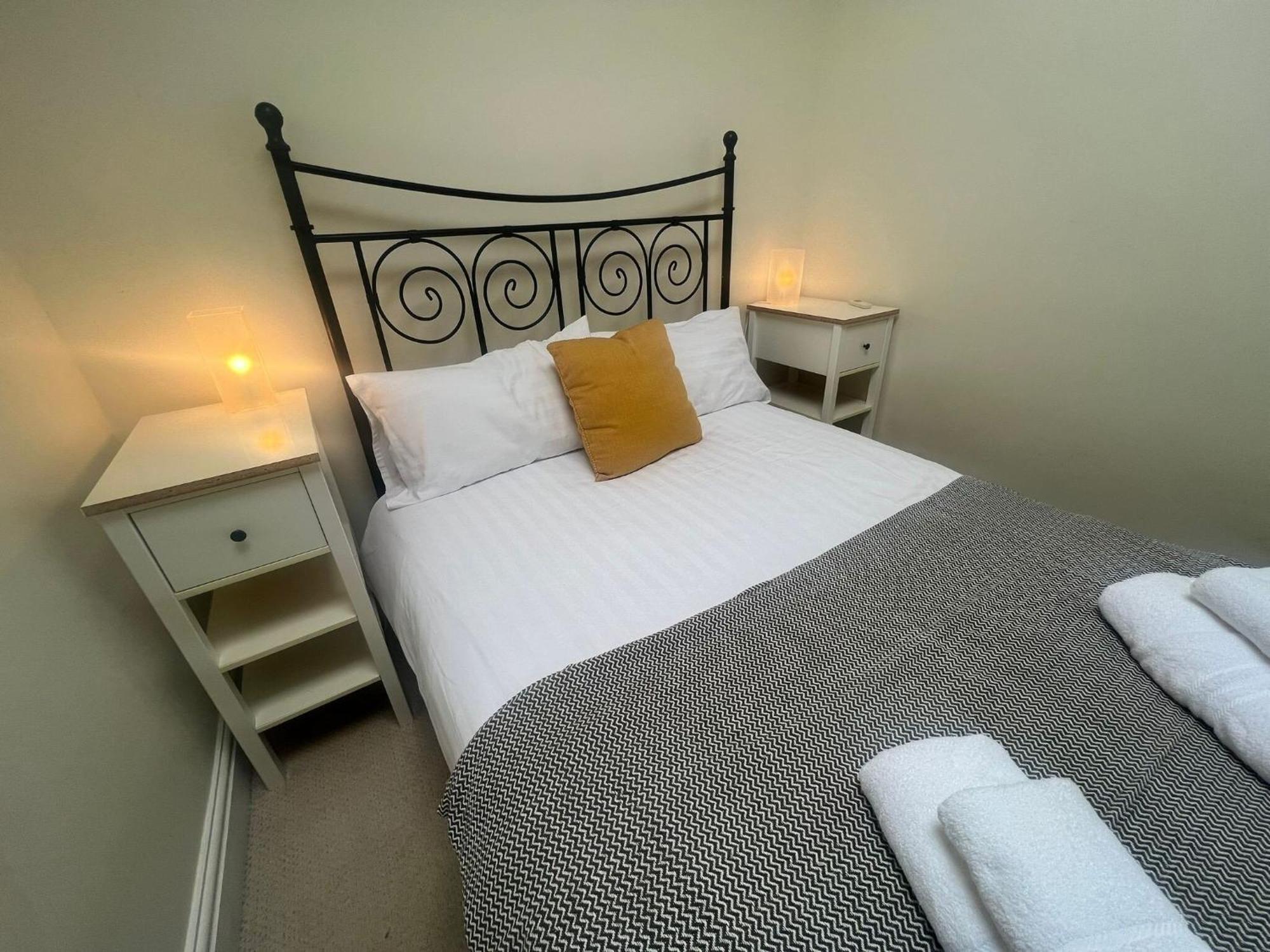 Nant Meigan, Georgian Townhouse In Centre Of Aberaeron, Dog Friendly Exterior foto